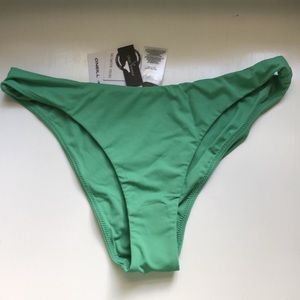 O’Neill Saltwater Solid Bottoms